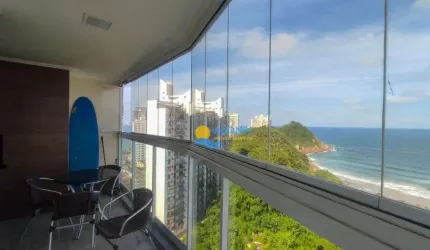 Apartamento à venda na Praia do Tombo, 3 Dormitórios, 2 Vagas.