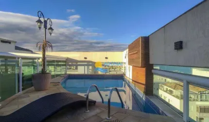Cobertura com 3 dormitórios à venda, 268 m² por R$ 2.650.000,00 - Pitangueiras - Guarujá/SP