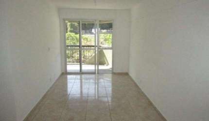 Apartamento com 2 quartos para alugar na Estrada da Covanca, 55, Tanque, Rio de Janeiro, 80 m2 por R$ 900