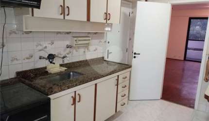 Apartamento com 3 Dorm 1 Suíte 2 Vagas e Sacada na Vila Mascote - Venda e Locação.