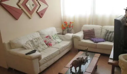 Lindo apartamento de três dormitórios, recém reformado e modernizado.