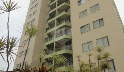 Amplo apartamento de 78m², 3 dormitórios com armários embutidos ,
