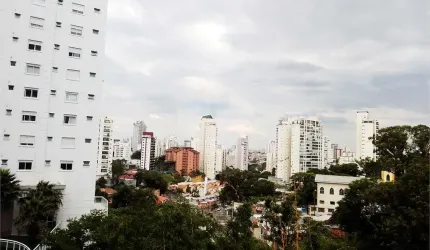 Apartamento próximo ao Metro com 03 dormitórios e 01 Suíte, 2 vagas  á venda na Vila Mariana!