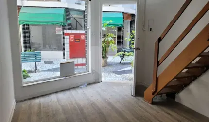 LOJA COMERCIAL EM GALERIA COM 35M², DIVIDO EM 2 PISOS NA REGIÃO DOS JARDINS/SP