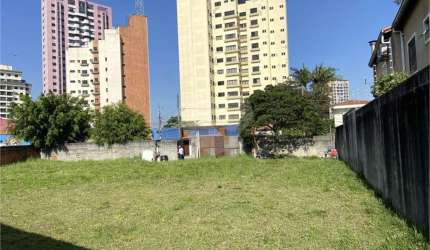 Terreno Plano com 750 metros  No Bairro do Jardim da Saúde  Venda para Investidor