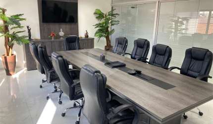 Prédio Comercial e 11 banheiros à Venda, 750 m² - Vila Prudente, São Paulo - SP
