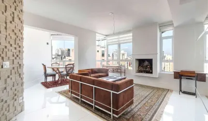 Cobertura duplex 250m2 com 3 suítes 5 banheiros à Venda ou locação na Vila Nova Conceição São Paulo
