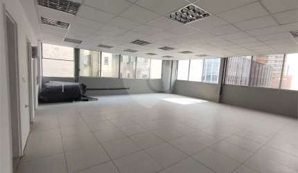 Sala Comercial e 2 banheiros para locação, 121 m² - República, São Paulo - SP