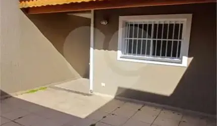 CASA PARA LOCAÇÃO COM 129M², COM 3 DORMITÓRIOS SENDO 03 SUÍTE, LAVABO,, ÁREA DE SERVIÇO