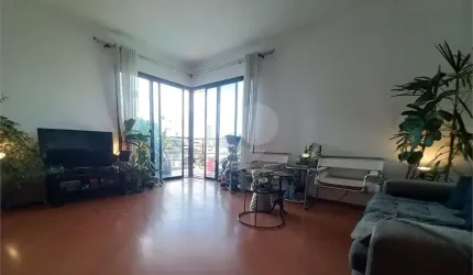 Apartamento à venda com 3 dormitórios na Vila Mascote