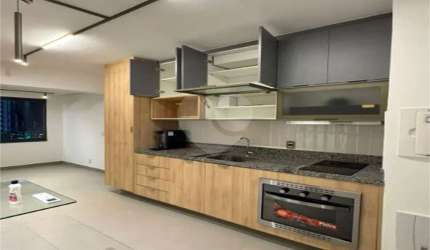 Apartamento com 1 Quarto e 1 banheiro para Alugar 32 m² Moema São Paulo  SP