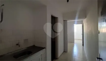 APARTAMENTO À VENDA COM 32M², 01 DORMITÓRIO, PRÓXIMO AO METRO VERGUEIRO