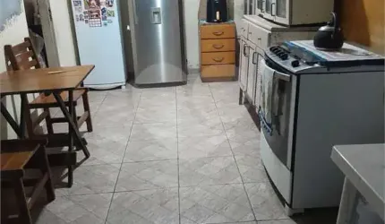 Casa à venda, 300 m² Rua Corredeira-SP- Bosque da Saúde Aceita Permuta