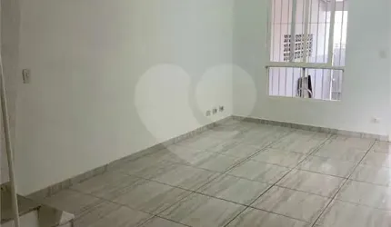 SOBRADO  COM 3 DORMITORIOS,, 1 VAGA  TODO REFORMADO LOCALIZADO NOSSA SENHORA DO SABARA
