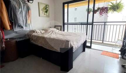 VENDO STUDIO FINAMENTE MOBILIADO