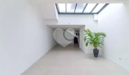 CASA COM 3 SUÍTES, LAVABO, 4 VAGAS, 216 M² - ACLIMAÇÃO