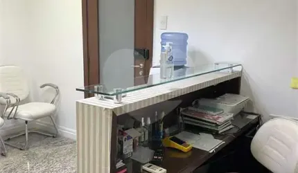 Sala Comercial à Venda – 52m² | 2 Banheiros | Vila Clementino – São Paulo/SP
