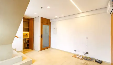 Cobertura Comercial Duplex à Venda no Itaim Bibi – 95m² de Escritório + 85m² de Terraço