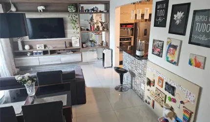 Sobrado em Condomínio 3 quartos 1 suíte 2 vagas 100m²