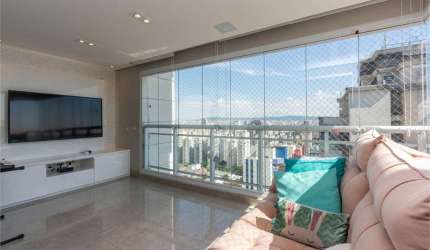 Duplex á venda no Tatuapé com 240m² com 4 dormitórios (2 suítes) e 4 vagas.