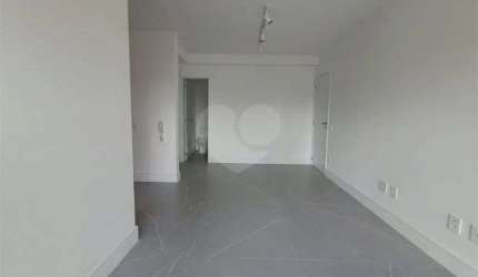 Apartamento para Locação em Perdizes, 02 dormitórios. São Paulo.