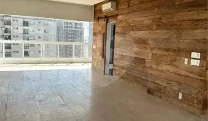 Apartamento para locação com 3 quartos em Perdizes