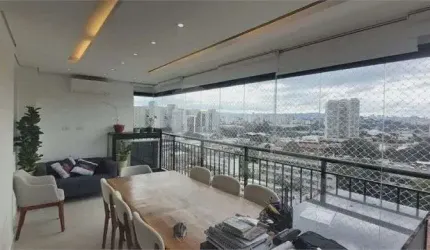 Apartamento à Venda na Barra Funda, 03 suítes. São Paulo.
