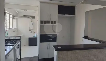 Apartamento à venda no bairro Lapa