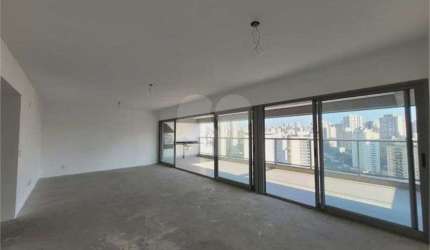 Apartamento à venda no bairro Vila Romana.