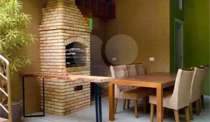 Sobrado com 4 quartos, City América - São Paulo
