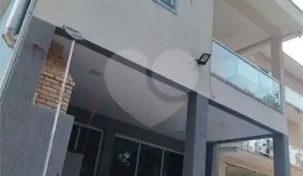 Casa à venda com 2 quartos em Cotia
