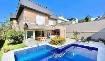 Casa à venda no bairro Moinho Velho - Cotia