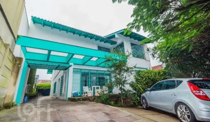 Casa com 5 quartos à venda na Rua Jacundá, 144, Guarujá, Porto Alegre, 400 m2 por R$ 798.000