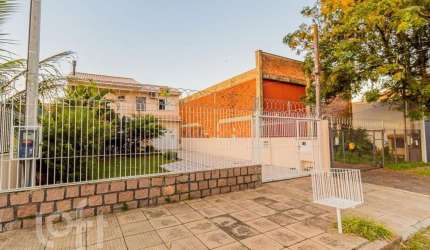 Casa com 4 quartos à venda na Rua Tapirapés, 184, Sarandi, Porto Alegre, 159 m2 por R$ 950.000