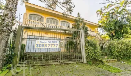 Casa com 5 quartos à venda na Rua Monte Alverne, 154, Chácara das Pedras, Porto Alegre, 600 m2 por R$ 1.178.000