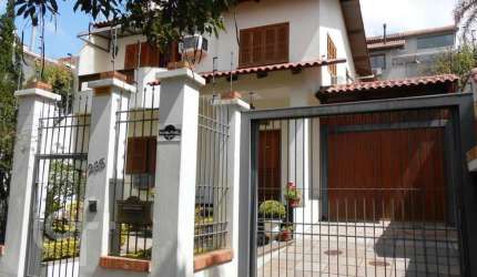 Casa com 4 quartos à venda na Rua Borges do Canto, 265, Petrópolis, Porto Alegre, 350 m2 por R$ 2.500.000