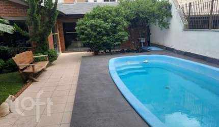 Casa com 2 quartos à venda na Avenida Lageado, 674, Petrópolis, Porto Alegre, 263 m2 por R$ 2.327.500