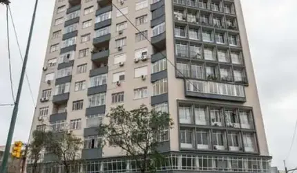 Apartamento com 3 quartos à venda na Avenida Farrapos, 2102, Floresta, Porto Alegre, 162 m2 por R$ 400.000