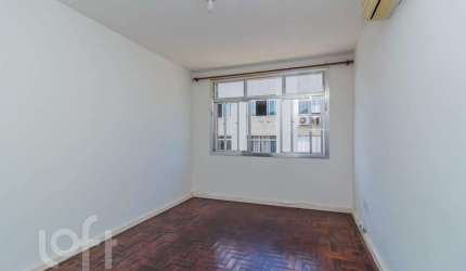 Apartamento com 3 quartos à venda na Rua Eurico Lara, 83, Medianeira, Porto Alegre, 75 m2 por R$ 237.500