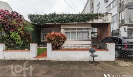 Casa com 4 quartos à venda na Rua João Abbott, 212, Petrópolis, Porto Alegre, 155 m2 por R$ 958.000