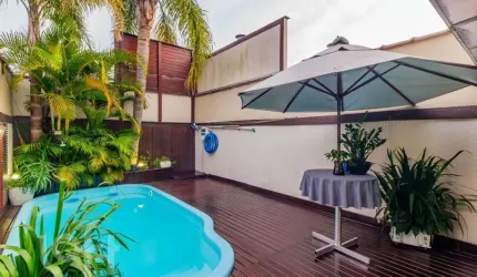 Casa com 4 quartos à venda na Rua Eliza Tevah, 58, Hípica, Porto Alegre, 144 m2 por R$ 512.000
