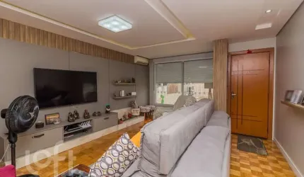Casa com 2 quartos à venda na Estrada Vila Maria, 154, Cavalhada, Porto Alegre, 125 m2 por R$ 750.000