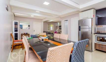 Casa com 4 quartos à venda na Três Passos, 44, Passo da Areia, Porto Alegre, 245 m2 por R$ 799.000