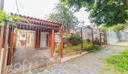 Casa com 4 quartos à venda na Rua Padre Alois Kades S J, 81, Vila Ipiranga, Porto Alegre, 162 m2 por R$ 1.309.100