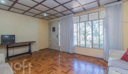 Casa com 2 quartos à venda na Rua Cipó, 1015, Vila Ipiranga, Porto Alegre, 379 m2 por R$ 800.000