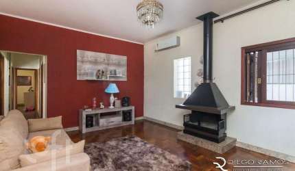 Casa com 6 quartos à venda na Rua Júlio Lopes dos Santos Sobrinho, 104, Santa Tereza, Porto Alegre, 145 m2 por R$ 735.000