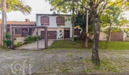 Casa com 3 quartos à venda na Rua Comandai, 541, Cristal, Porto Alegre, 1155 m2 por R$ 840.000