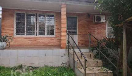 Casa com 4 quartos à venda na Rua Doutor Dias de Carvalho, 85, Tristeza, Porto Alegre, 200 m2 por R$ 900.000