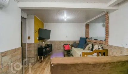 Casa com 3 quartos à venda na Rua Conde da Figueira, 412, Vila Jardim, Porto Alegre, 180 m2 por R$ 690.000