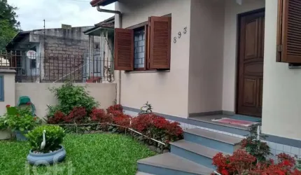 Casa com 5 quartos à venda na Rua Paul Harris, 893, Jardim Itu Sabará, Porto Alegre, 300 m2 por R$ 620.000